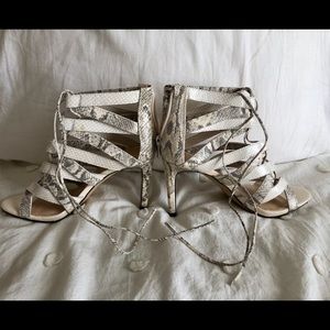 Banana Republic High Heels (6.5)